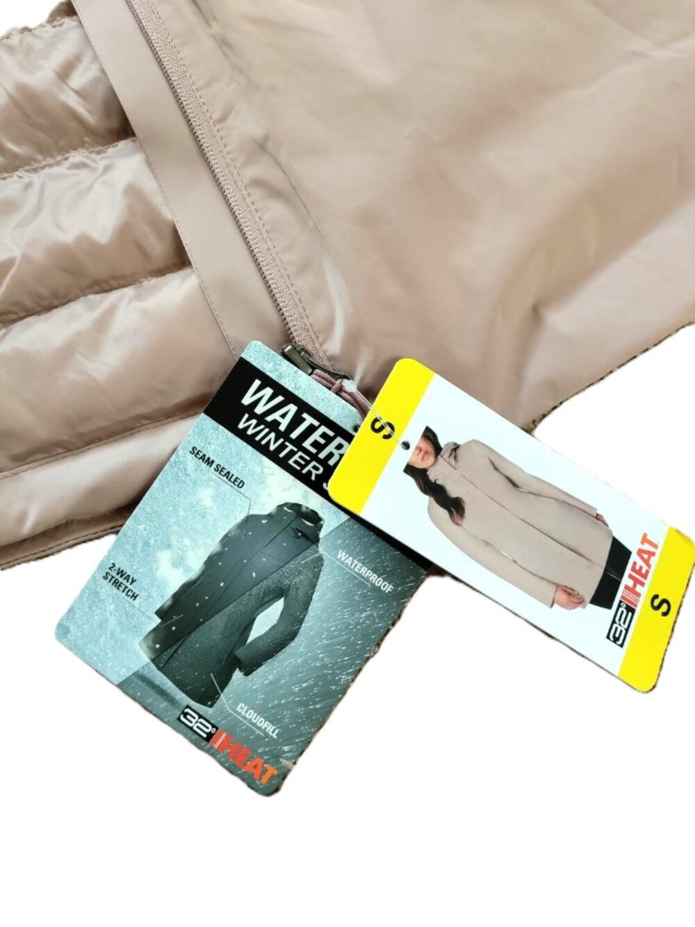 Women's brand new waterproof jacket with free new long sleeve shirt and caps - Picture 5 of 10
